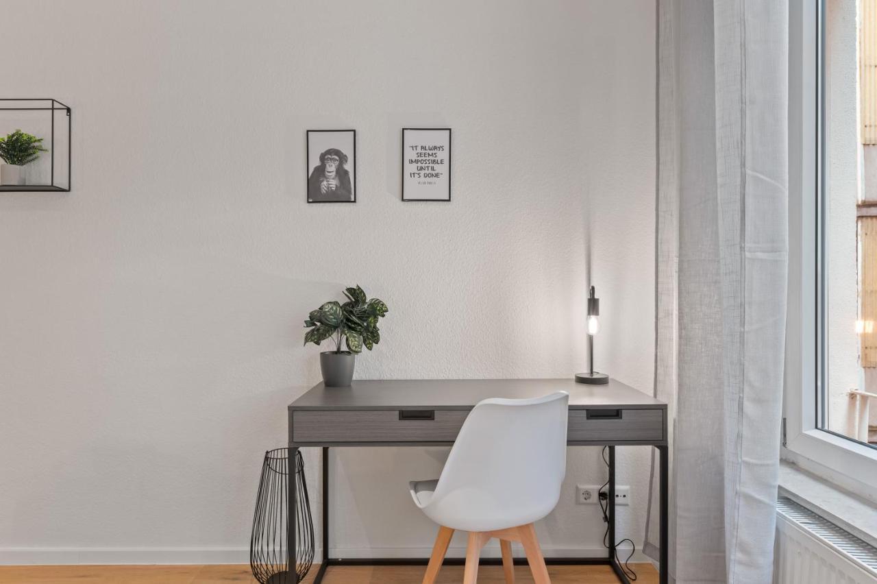 Das Crazy Monkey Loft Mit 100Qm & Summerlounge Apartment Stuttgart Luaran gambar